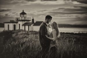 discovery park engagement photo lighthouse