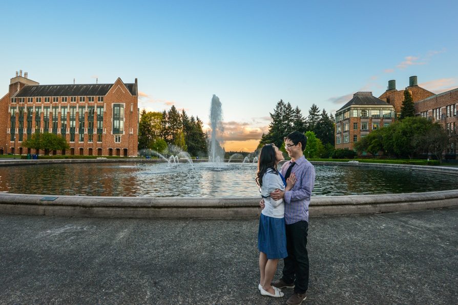 UW fountain engagement photo session