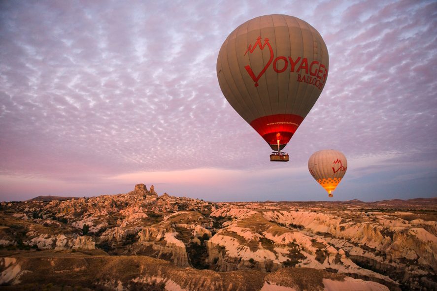 hot air balloon cappadocia turkey
