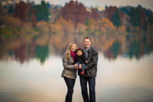 Family photography: parents with daughter in Seattle