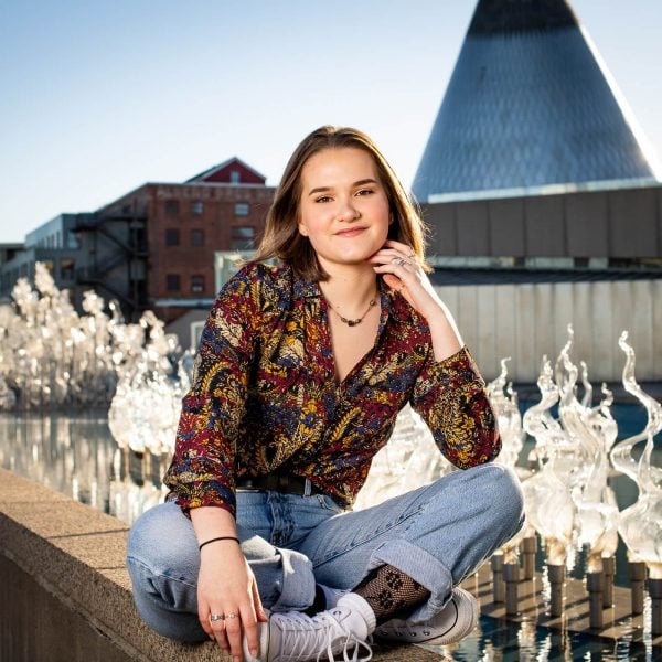 Senior portrait with Chihuly glass